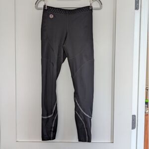 Under Armour Cold Gear Celliant Leggings | S | Black